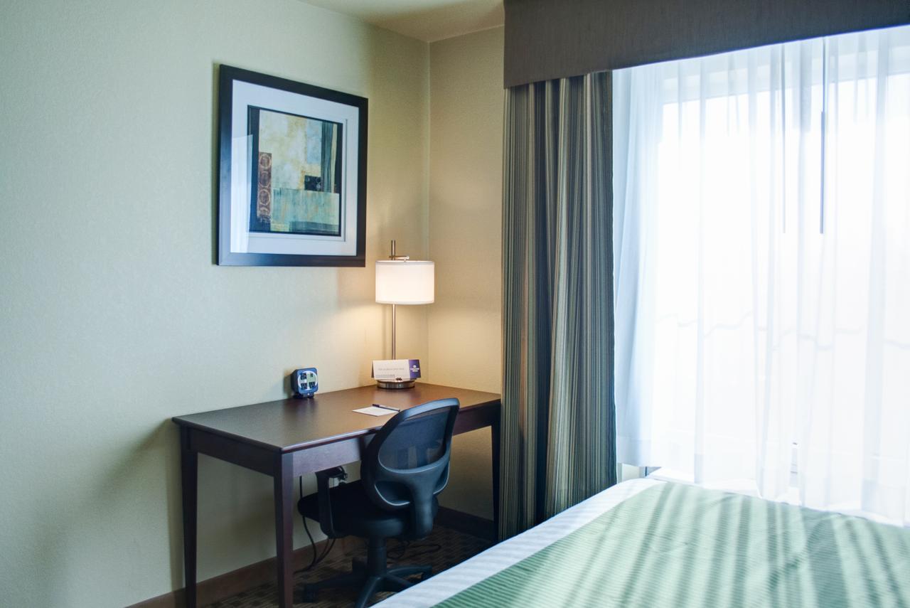 Cobblestone Hotel And Suites - Jefferson 외부 사진