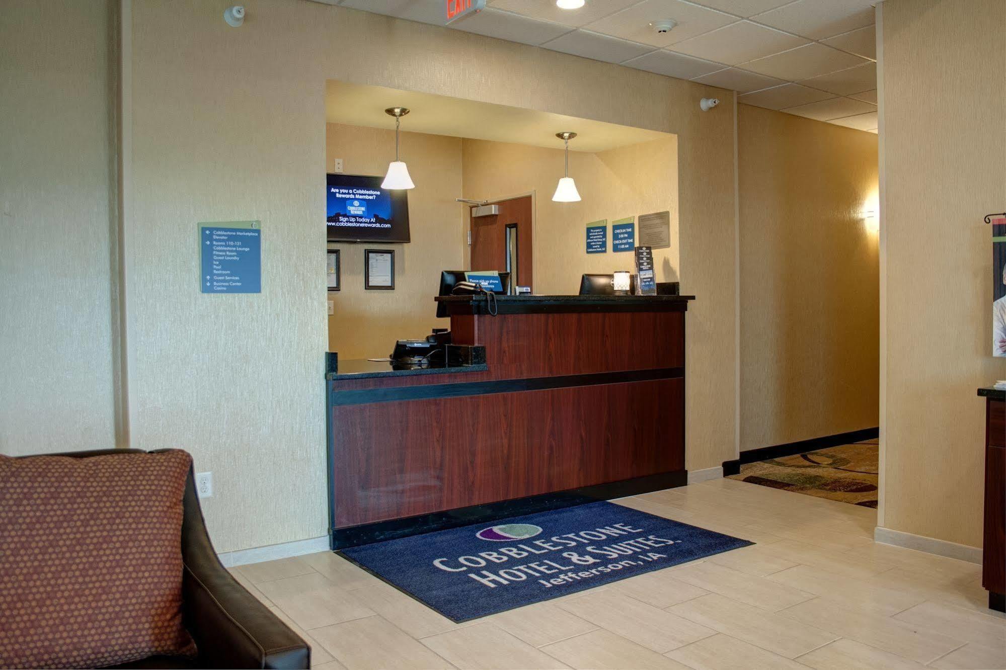Cobblestone Hotel And Suites - Jefferson 외부 사진